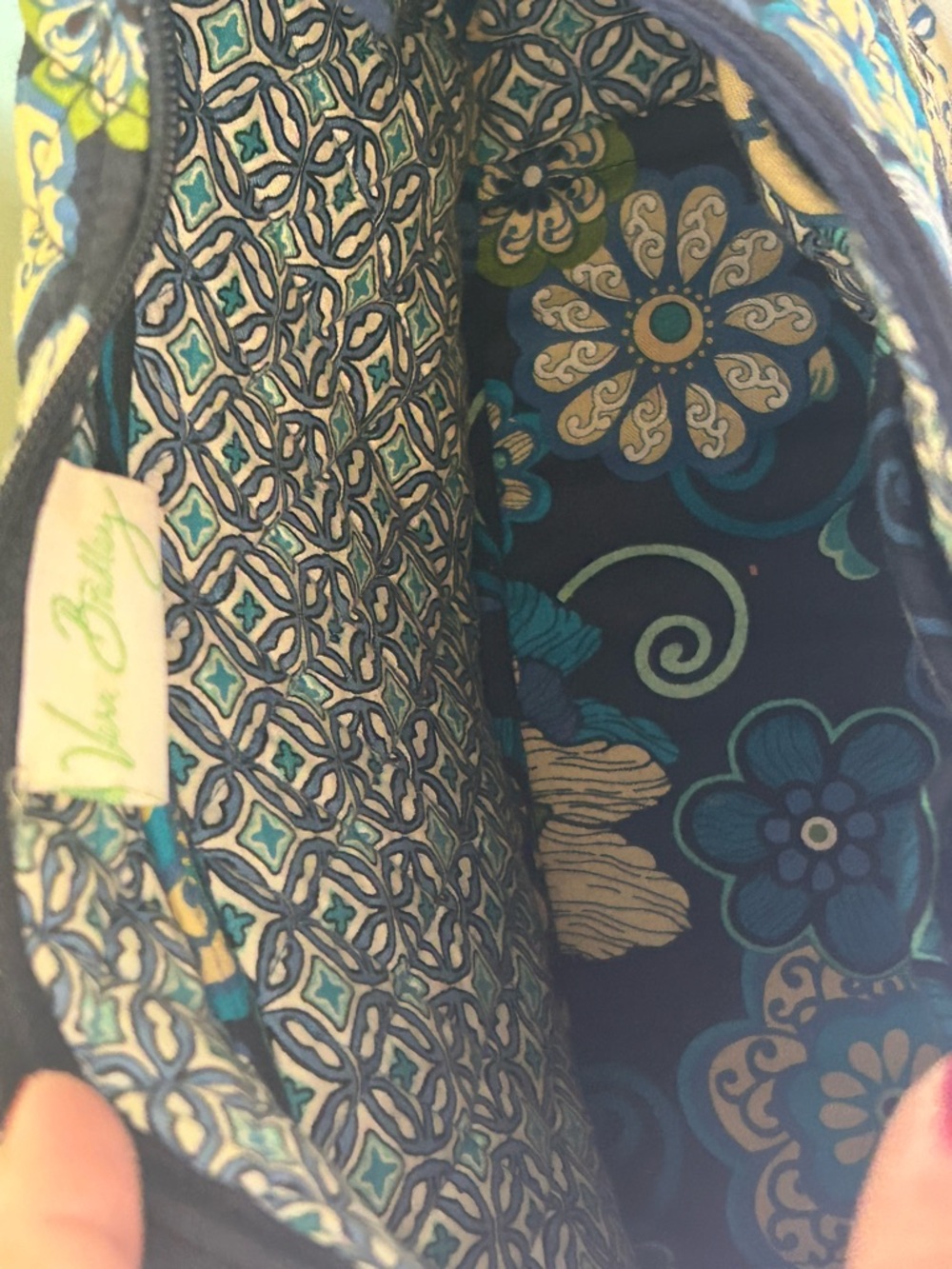 Vera Bradley Maggie Style Bag in Retired Pattern Mod Floral Blue - Picture 5 of 6